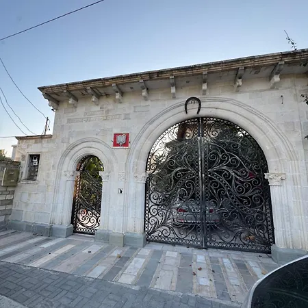 Stone House * Vlorë